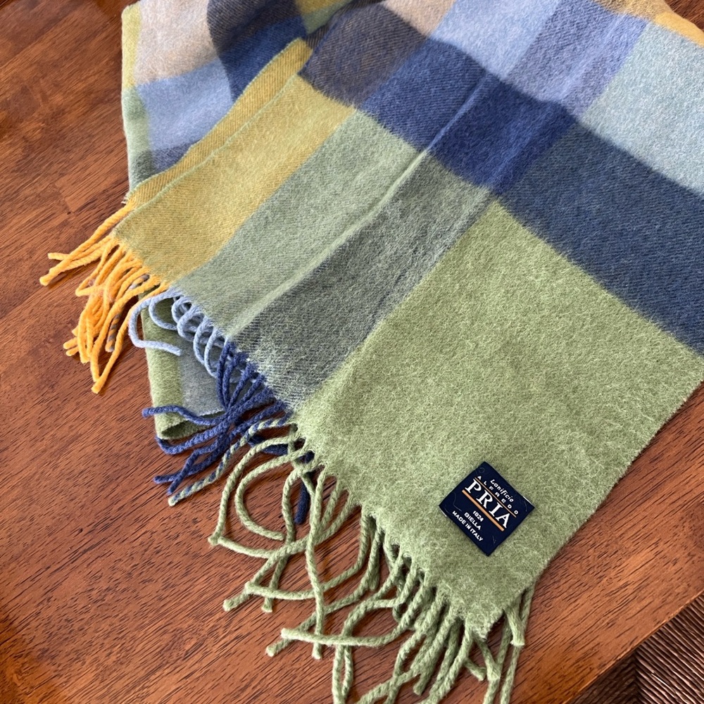 Pria Wool Scarf - Picture 3 of 4